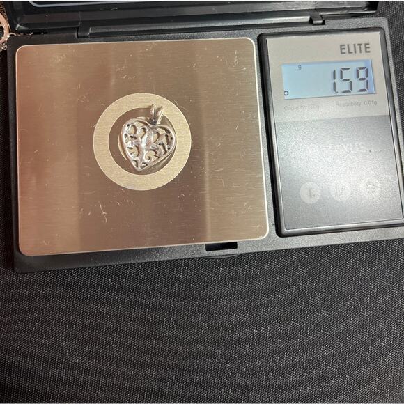 Sterling Silver 925 Fleur-de-Lis Heart Pendant Filigree Openwork Jewelry - Picture 4 of 4